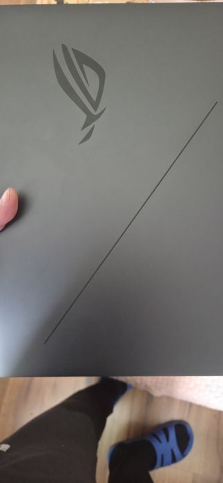 Laptop asus rog strix  rtx 5080