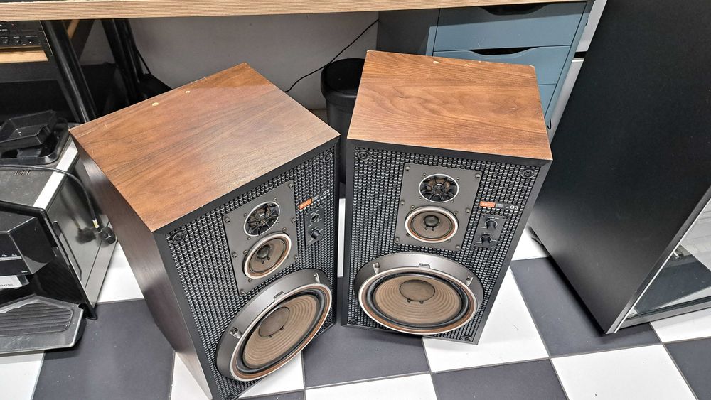 Kolumny Sony SS-G3 pod lampę