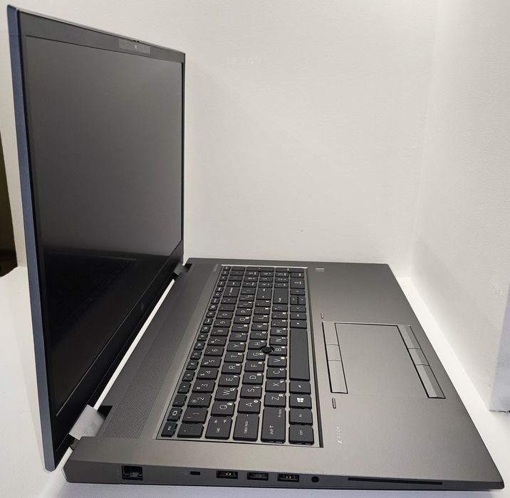 Графічна станція HP ZBook Fury 17 G8