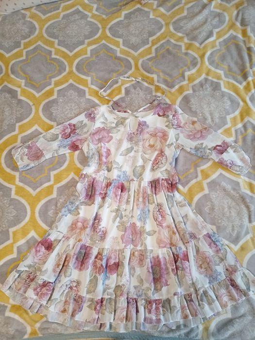 Сукня в квітковий принт