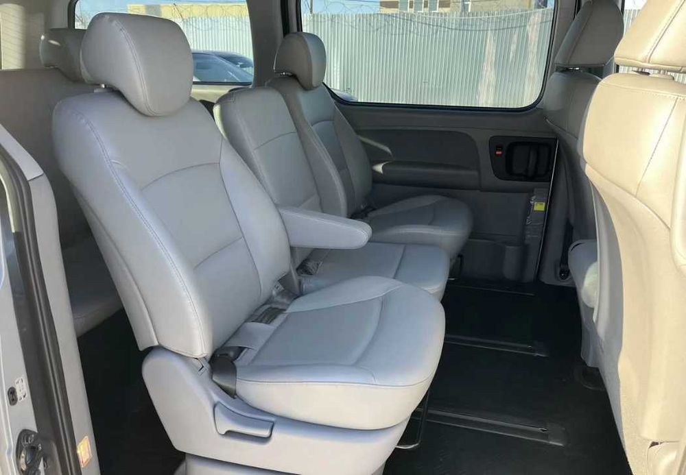 Hyundai Grand Starex  2020
