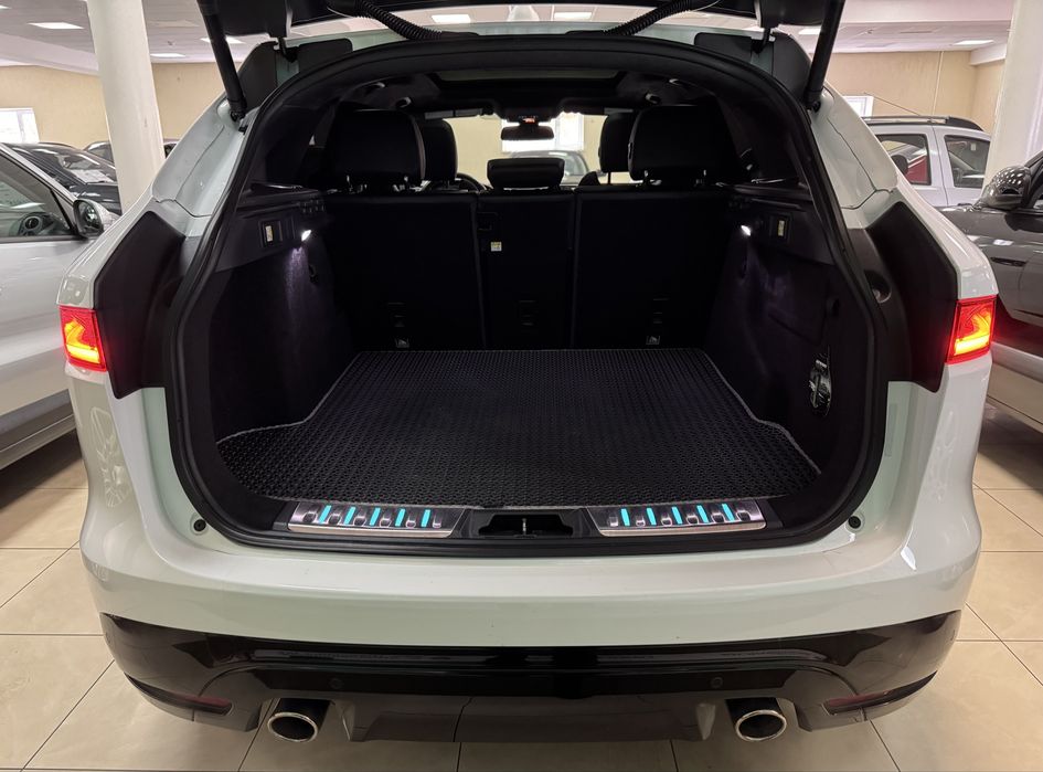 Jaguar F-Pace S AWD 3.0i V6 24V 8АКПП 2018 р.в. (345 к.с.)