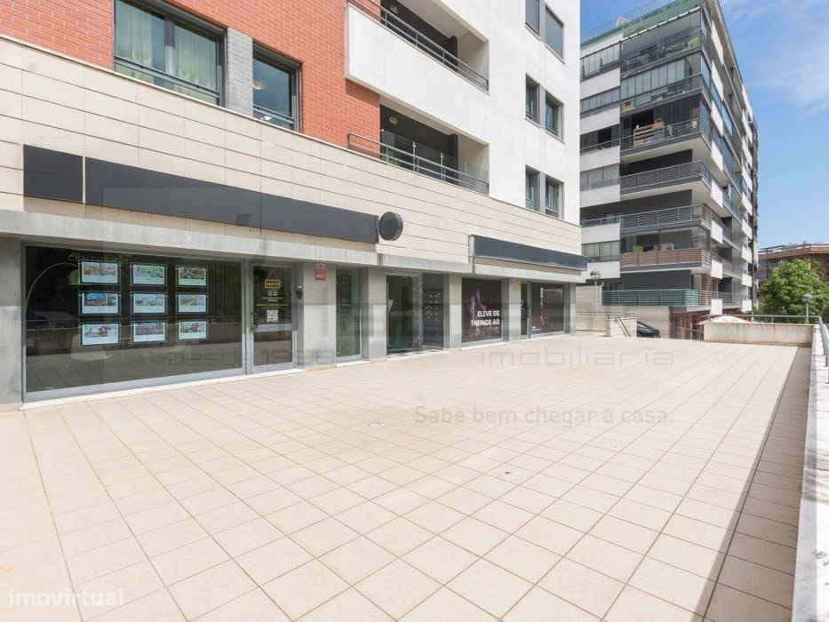 Store in Colinas do Cruzeiro, 84 m², for sale.