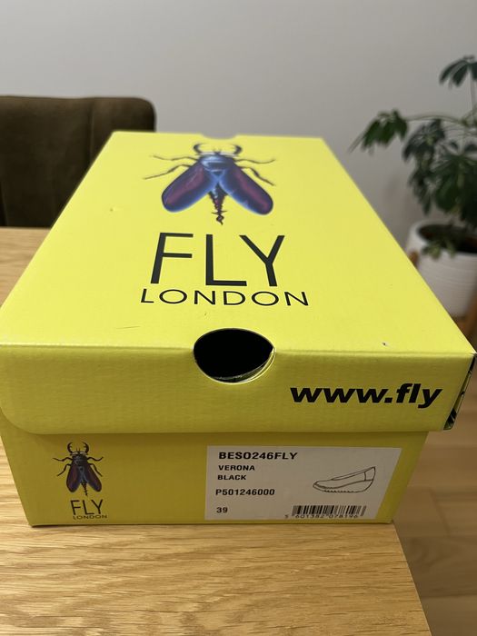Buty- czółenka czarne FLY LONDON