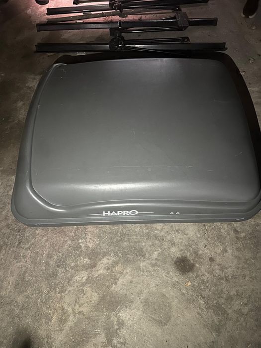 Mala para tejadilho Hapro + barras + suportes de bicicleta