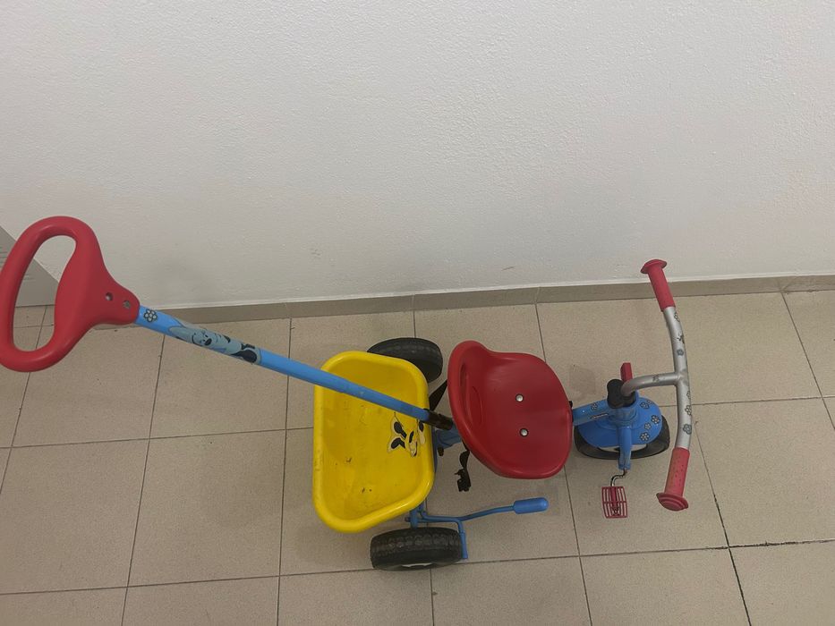 Triciclo Chicco em ótimo estado