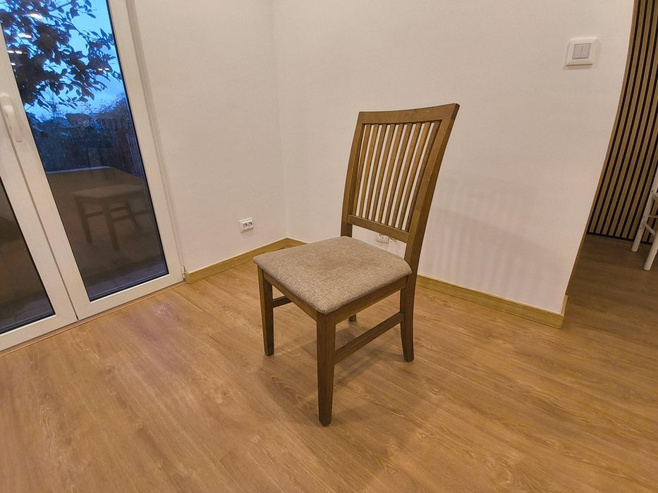 Mesa de jantar madeira c/ 6 cadeiras