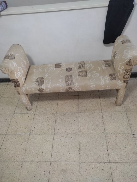 Banco de pé de cama oriental