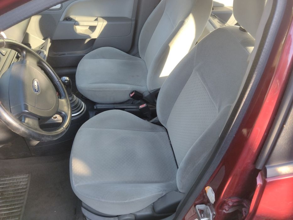 Ford Fiesta MK6 5d 02-08 - Fotele przód tył kpl. Boczki Kanapa