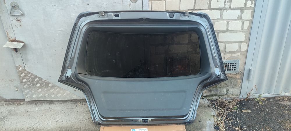 Mitsubishi Outlander 1 покрління