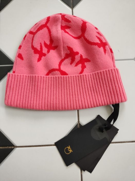 Lekka Czapka pinko prezent