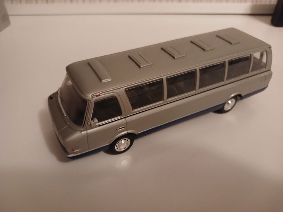 Колекційна машинка ЗІЛ 118К Юність випуск 66 Автолегенди СРСР