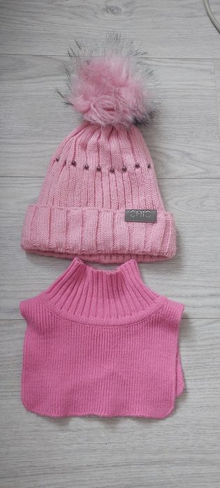 Шапка та манішка для дівчинки 3-4 роки, ОГ 20 см у вільному стані