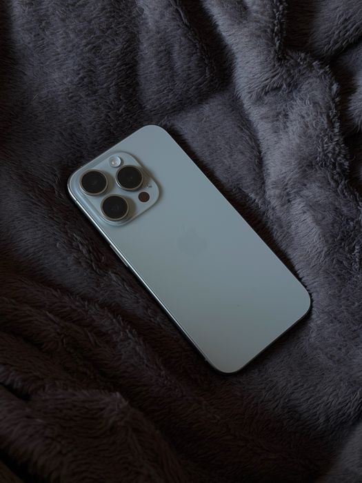 iPhone 15 Pro APPLE (6.1'' - 128 GB - Titânio Natural)