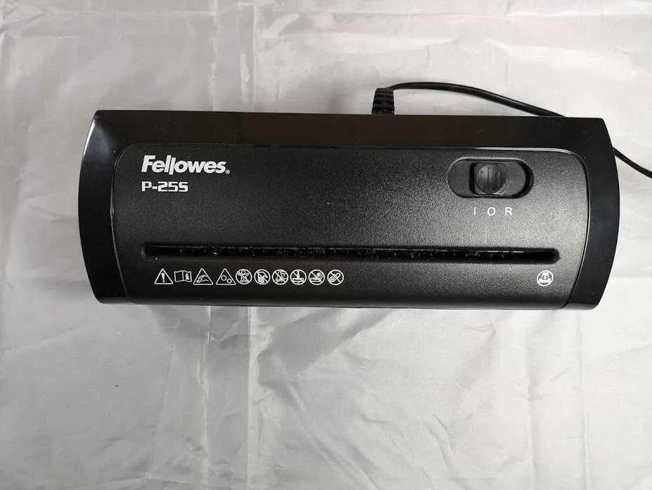 Niszczarka papieru do domu, Powershred P-25S