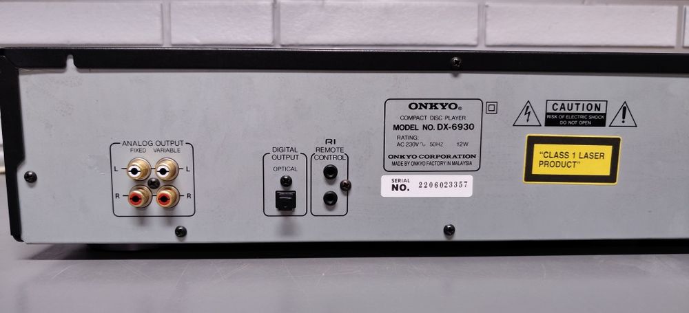 Odtwarzacz CD ONKYO DX-6930