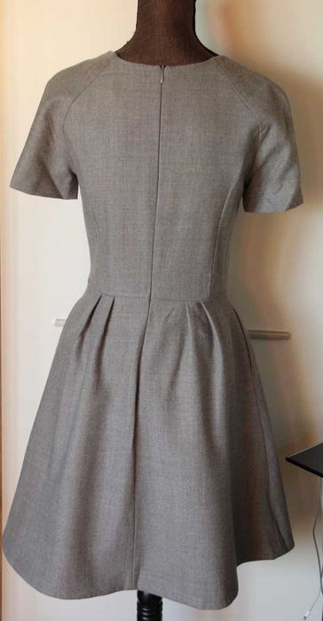 Szara sukienka SIMPLE wełna 34 xs 36 s wełniana srebrna plisowana