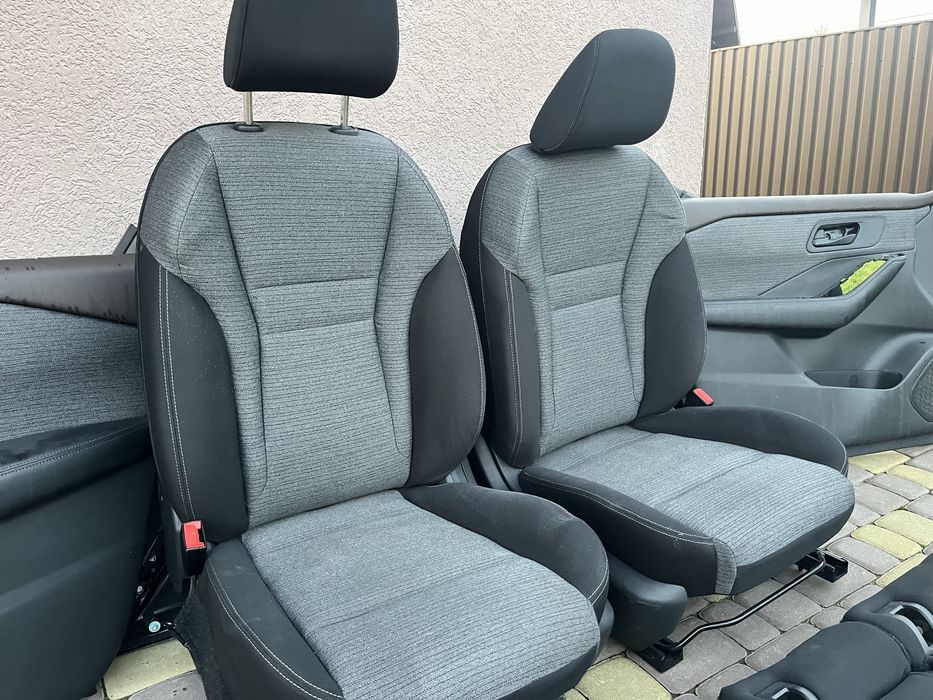 Салон Сидіння Ніссан Рог Т33