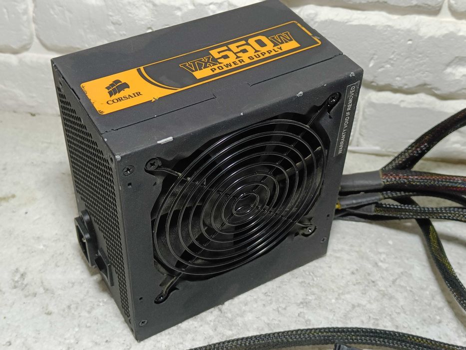 Блок живлення CORSAIR VX550W 80 PLUS 8+6 GPU 8pin CPU ЗАВОДСЬКА пломба