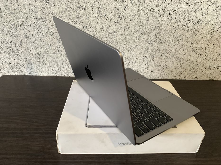 Macbook Air 13,6 M2 16/256Gb