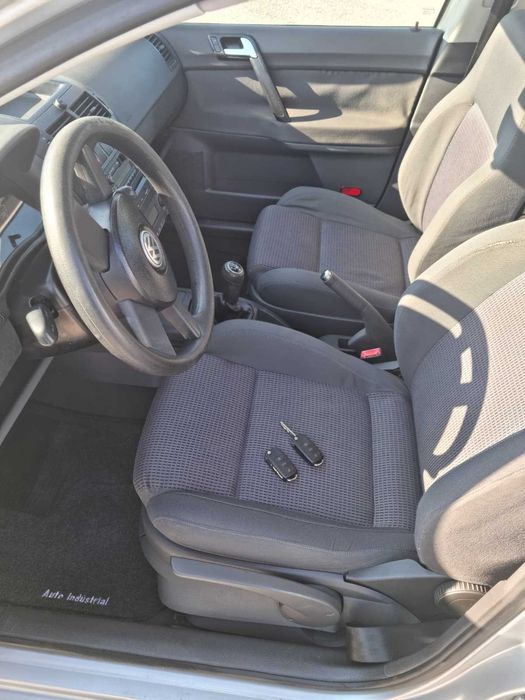 2003 Volkswagen Polo 1.4 TDi Highline – Económico e Fiável 5 portas