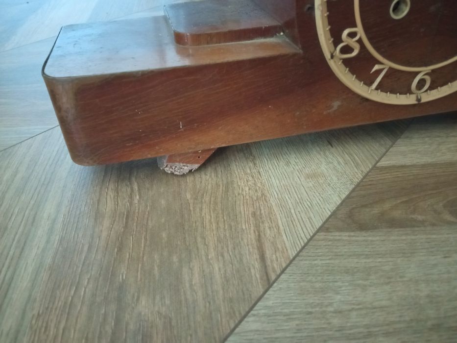 Stary zegar kominkowy