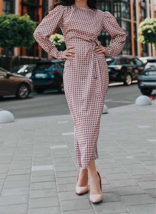 Шовкова сукня cher17 зі складками, розмір М