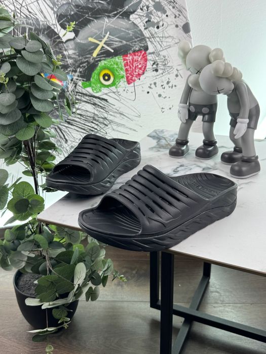 Нові тапочки шльопки Hoka Ora Recovery 44 розмір Е12454