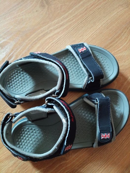 Босоніжки, босоножки для дівчаток та хлопчиків