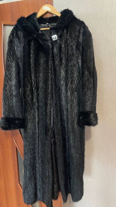 Шуба з натуральної стриженої нутрії (під норку)
