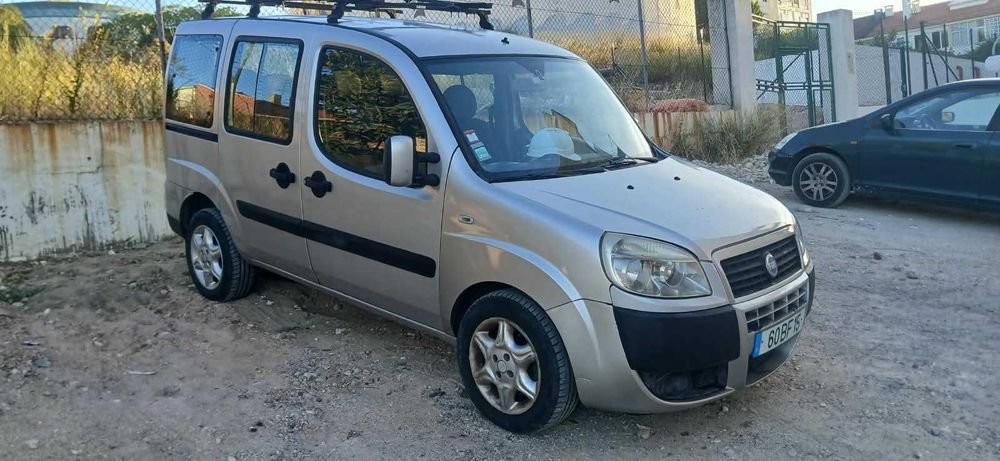 Fiat Doblo (7 lugares) 2007