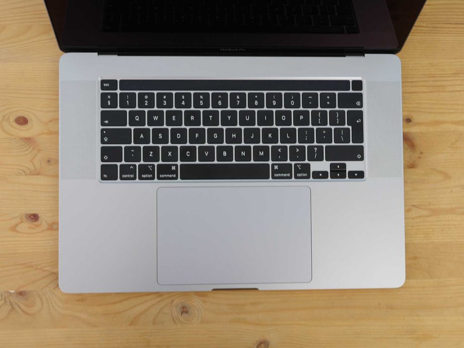 MacBook Pro 16 2019r, i9, 32 GB RAM, 1 TB SSD, Space Gray