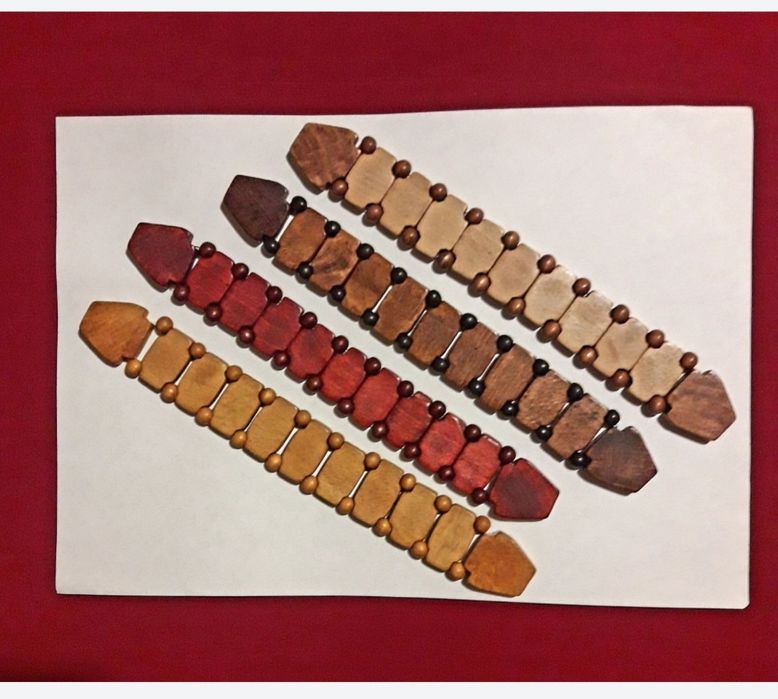 Чётки деревянные (длина - 22 см; ширина - 2,5 см)