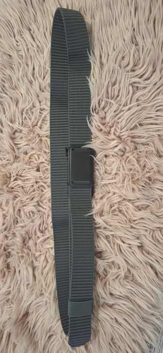 Szary pasek czarna klamra casual 120cm