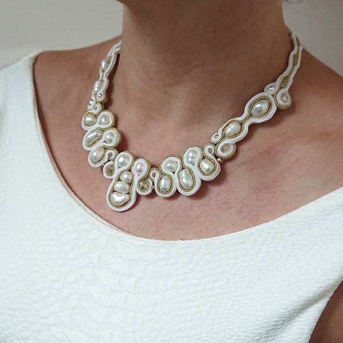 Grzebyk ślubny sutasz - perły naturalne.