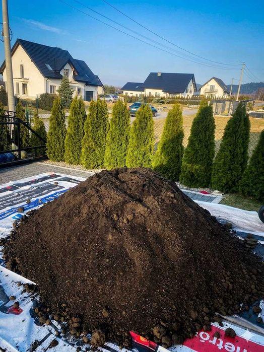 Ziemia ogrodowa, czarnoziem, kompost, pod warzywa i rośliny