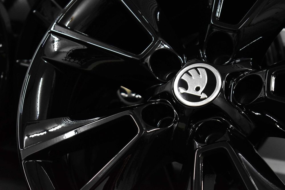 Felgi 5x112 R17 SKODA Octavia Superb Karoq Kodiaq ORYGINAŁ VW Seat Audi