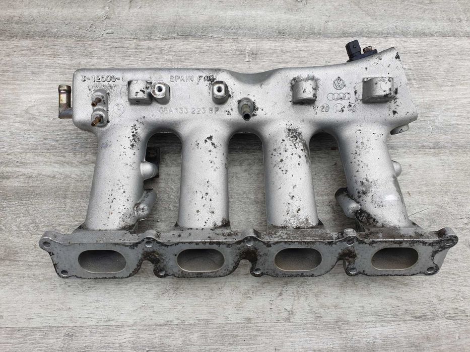 Audi TT 8N S3 8L Kolektor ssący 1.8 T BAM APX APY