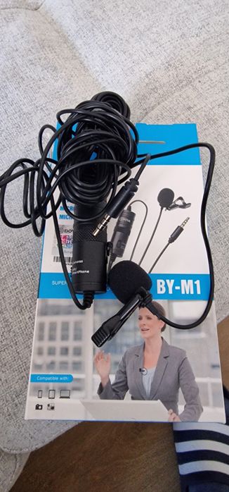 Mikrofon krawatowy Boya BY-M1, jak nowy.