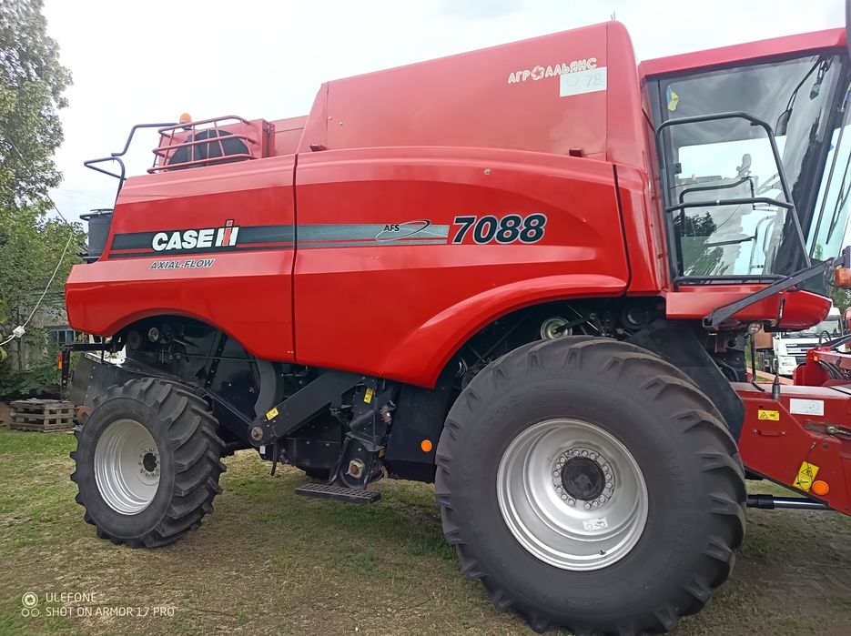 Продам комбайн Кейс 7088