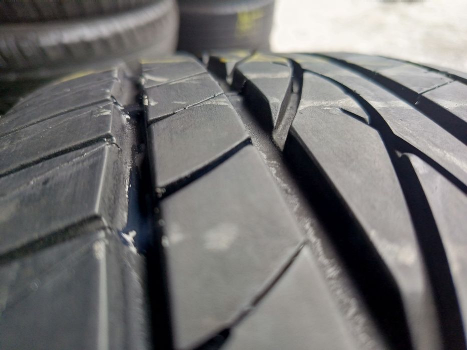 Sprzedam prawie nowe opony 225/55 r18