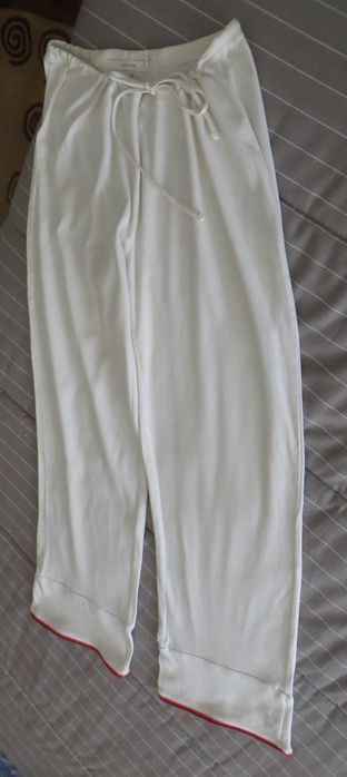 Pijama Woman Secret - Bege e orlas a vermelho - Tam. 36 - 100% algodão
