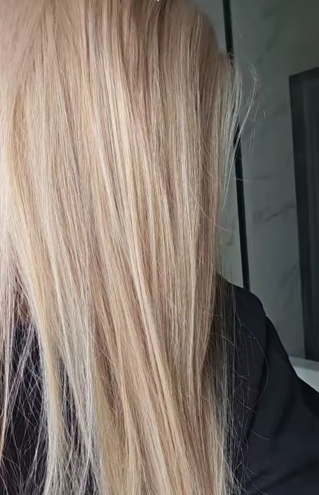 Peruka naturalna ciepły blond