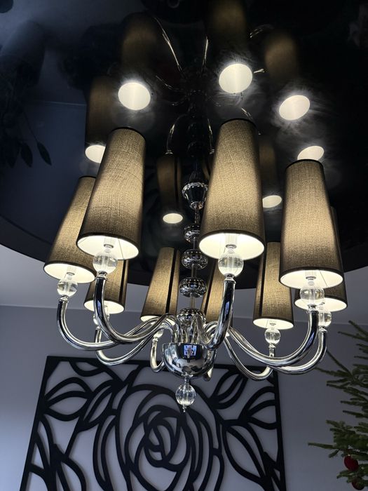 Elegancki żyrandol glamour