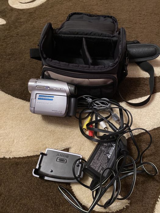 Продам відеокамеру