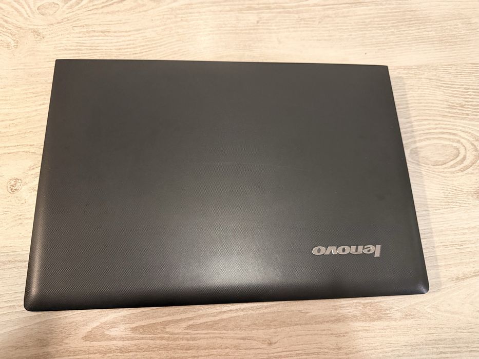 Laptop LENOVO 15.6” windows 8 bardzo dobry stan