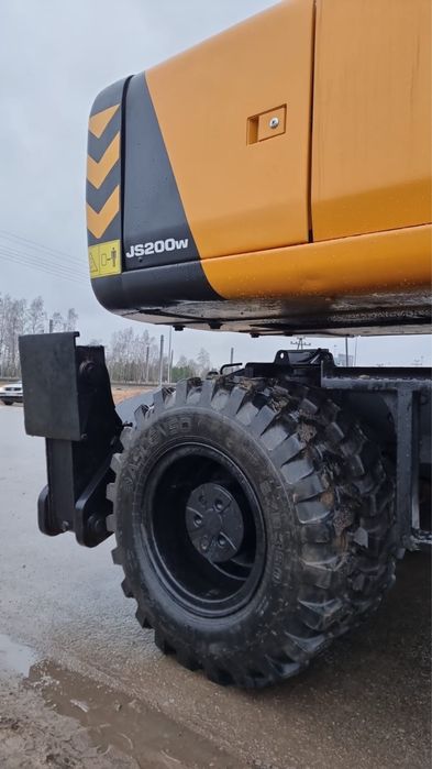 В НАЛИЧИИ ! колесный экскаватор JCB JS 200 W