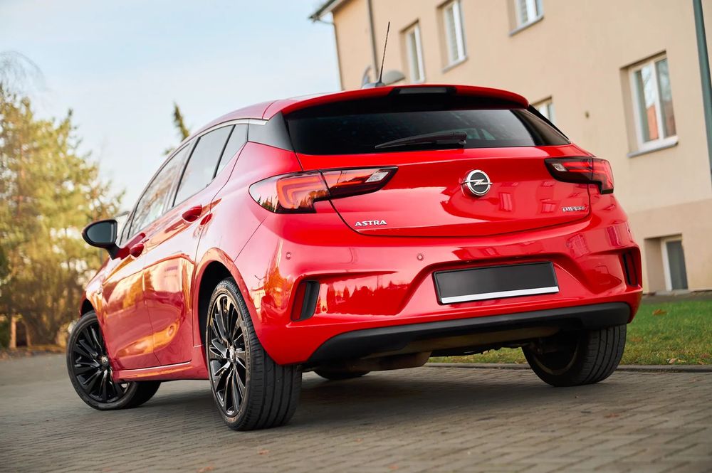 Opel Astra 150 KM FuLL Ledy**Grzane fotele*Znaki*Asystent Pasa**Grzana Kierownic*