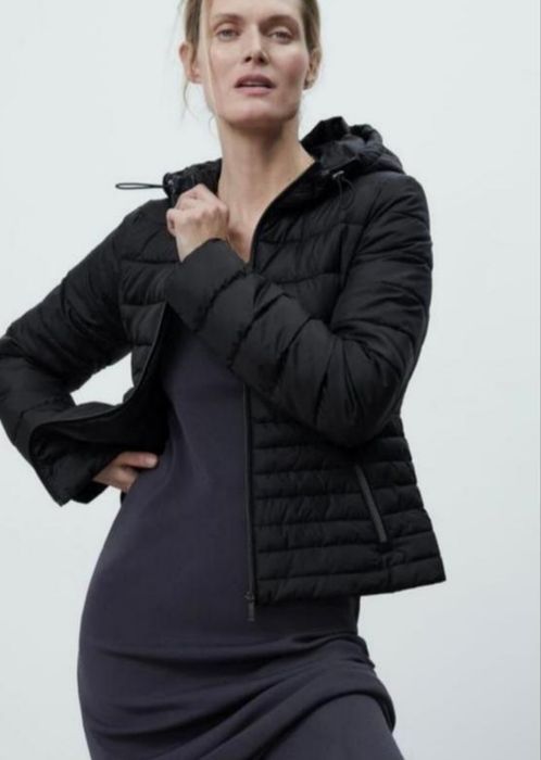 Новeнька куртка zara