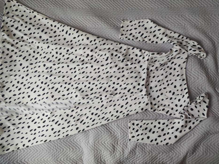 Sukienka czarno biała w kropki 7/8 zwierzęcy wzór panterka